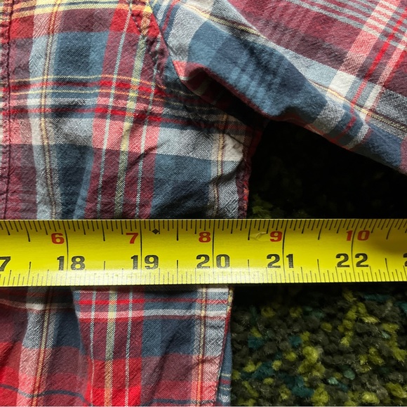 Woolrich Red Blue Plaid Short Sleeve Button Up Shirt (M) - Picture 2 of 5